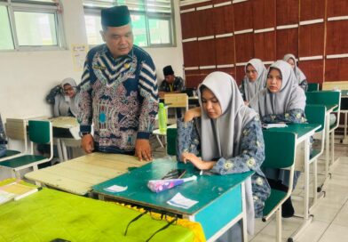 Pastikan Kelancaran Asesmen, Kepala MAN Tanjungbalai Tinjau Langsung Ruang Asesmen Semester Genap