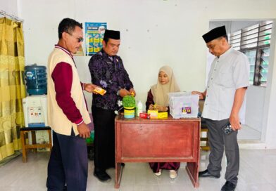 Pastikan Layanan Kesehatan Optimal, Kepala MAN Tanjungbalai dan KTU Tinjau Fasilitas UKS