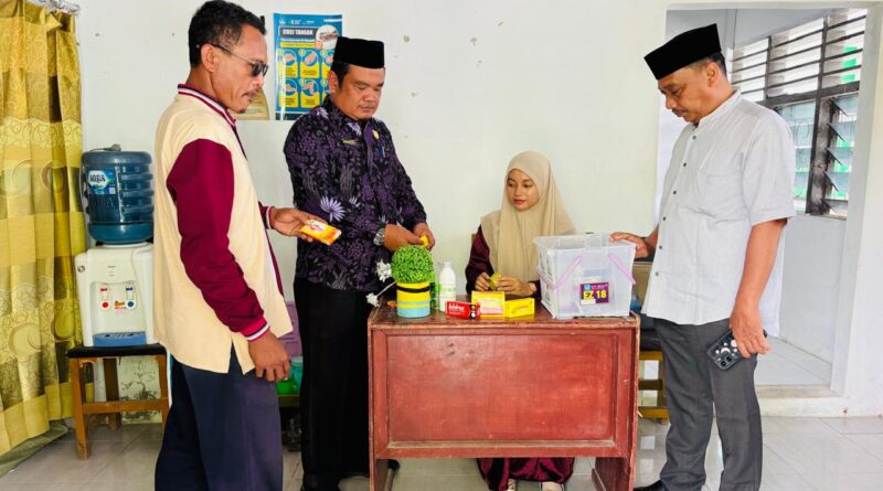 Pastikan Layanan Kesehatan Optimal, Kepala MAN Tanjungbalai dan KTU Tinjau Fasilitas UKS